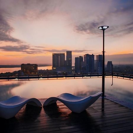 Hotel Serviced Condo Unique Infinity Pool With Mekong River View Phnom Penh Extérieur photo