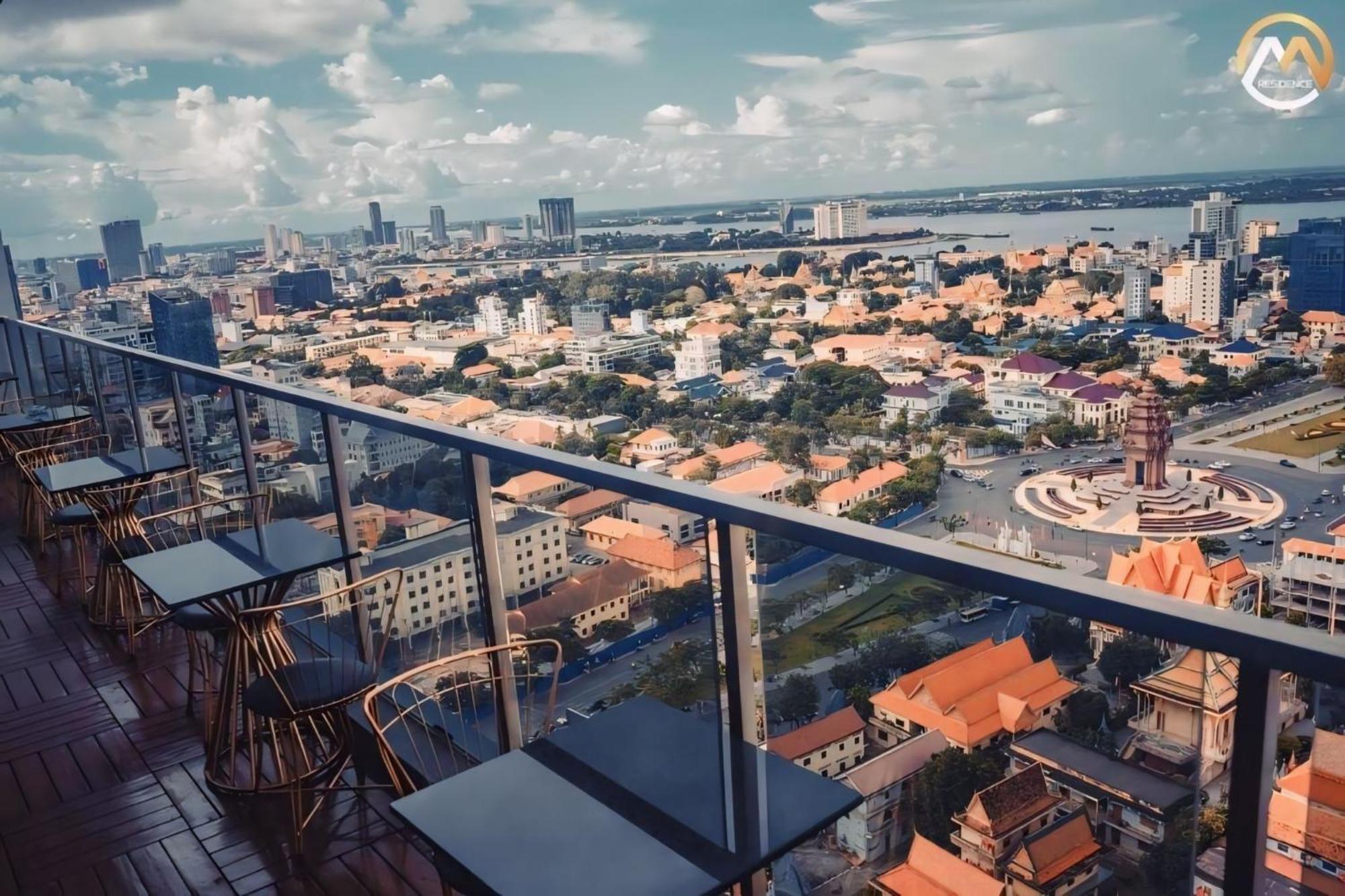 Hotel Serviced Condo Unique Infinity Pool With Mekong River View Phnom Penh Extérieur photo